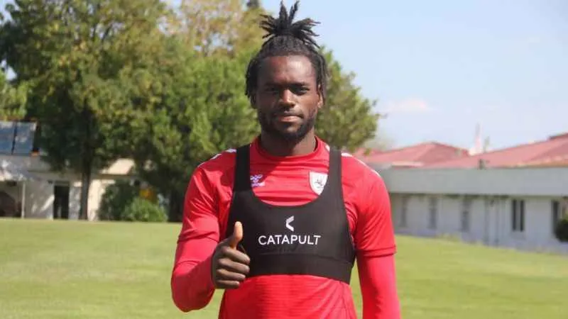 Samsunspor’un golcüsü Dimata: “Hedefim Avrupa'nın en iyi forvetlerinden biri olmak”