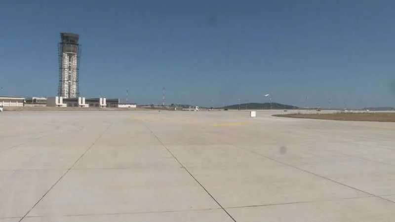 Sabiha Gökçen Havalimanı'nın 2'inci pisti iniş ve kalkışa müsait