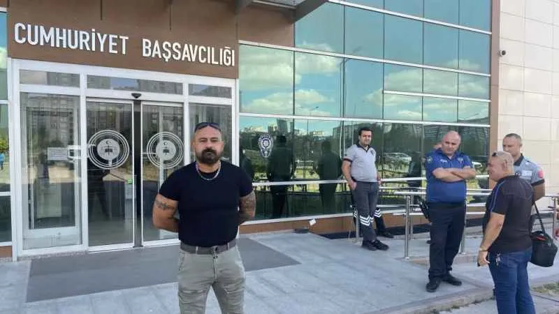 Belediyeden kovulan otobüs kaptanı: “Hani CHP’li belediyelerden haksız yere işçi çıkarılmayacaktı”