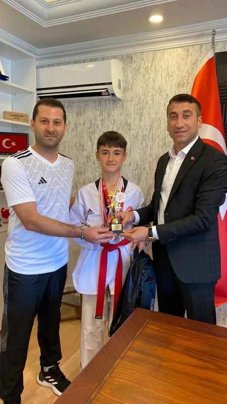 Mustafa Can'a milli davet