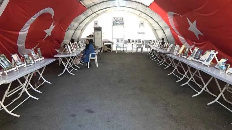 Annelerin evlat nöbeti bin 477 gündür devam ediyor