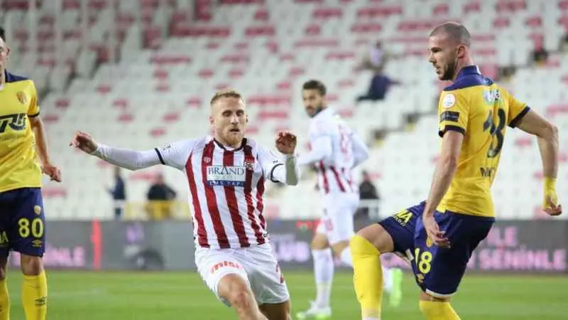 E.Y Sivasspor: 1 - MKE Ankaragücü: 3 