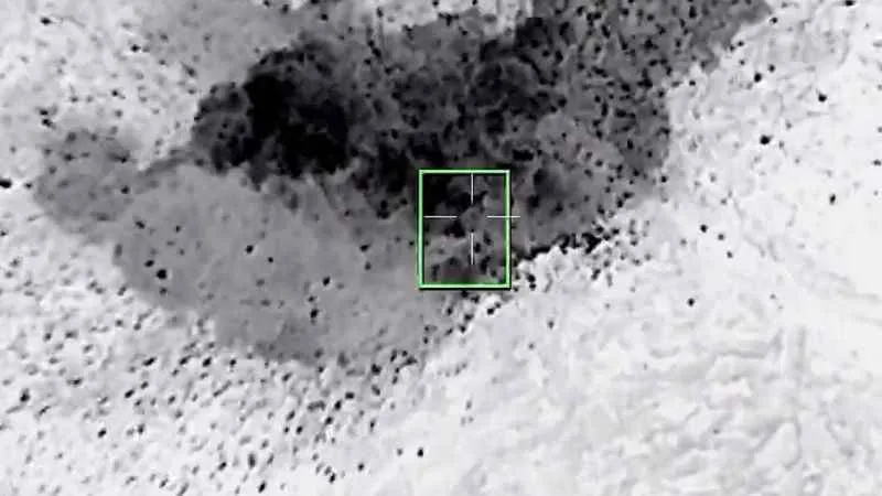 Azerbaycan, TB2 SİHA’larla Ermenilere ait askeri hedefleri imha etti