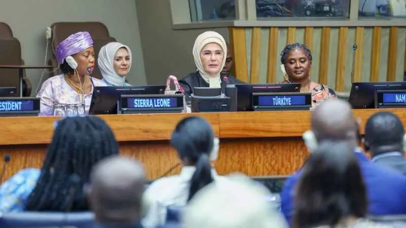 Emine Erdoğan New York'ta, çocuk şiddetinin engellenmesi için güç birliği çağrısı yaptı