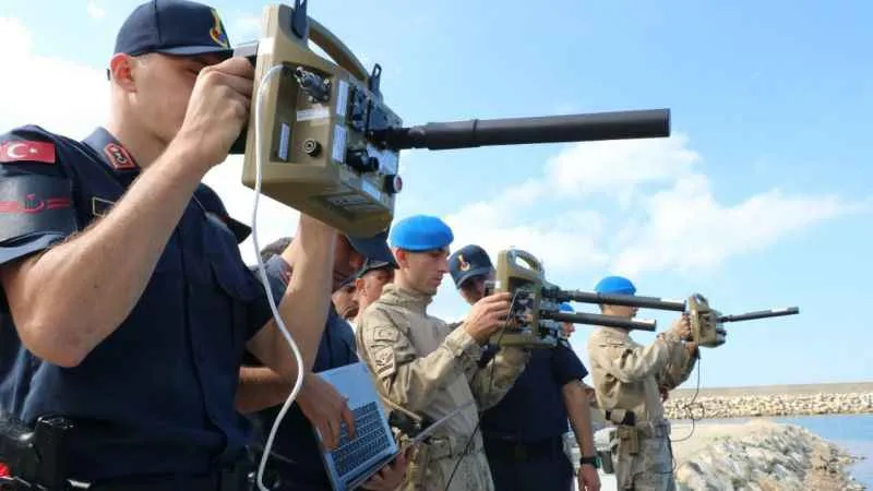 Terörle mücadele ve afetlere yerli ve milli cihaz