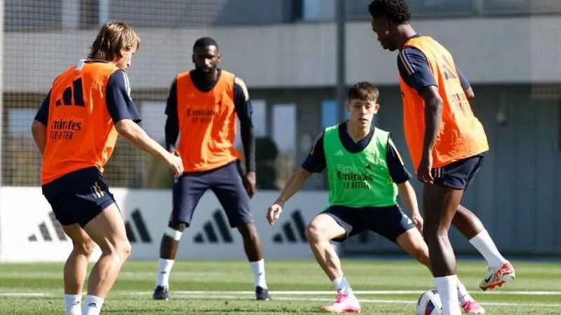 Arda Güler, 2 ay aranın ardından takımla çalıştı