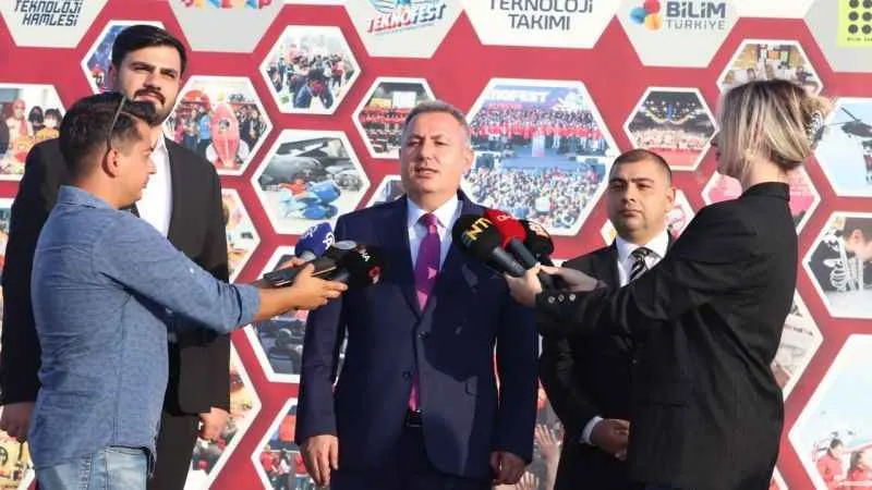 İzmir Valisi Elban: "Elon Musk, TEKNOFEST'e değer katacaktır"