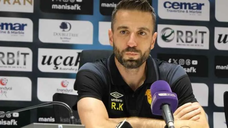 Göztepe Teknik Direktörü Radomir Kokovic: “Bu kulüp ve şehir için sonuna kadar mücadele vermeye devam edeceğiz”