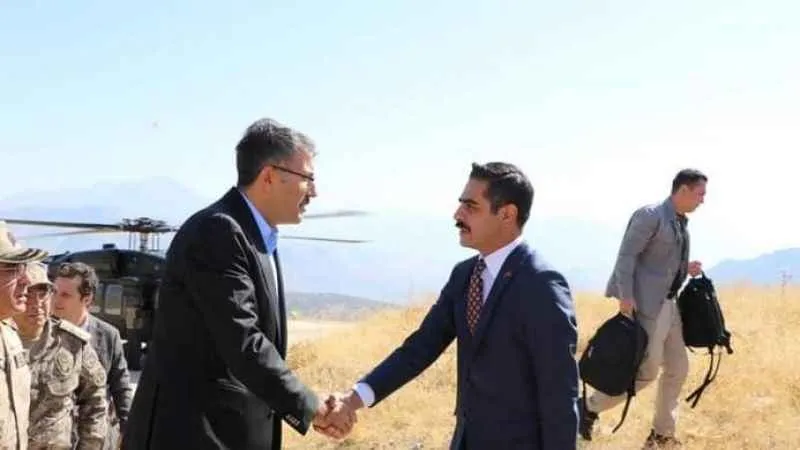 Vali Çelik’ten Derecik’e ziyaret