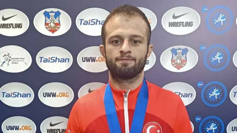 Enes Başar, bronz madalya kazandı