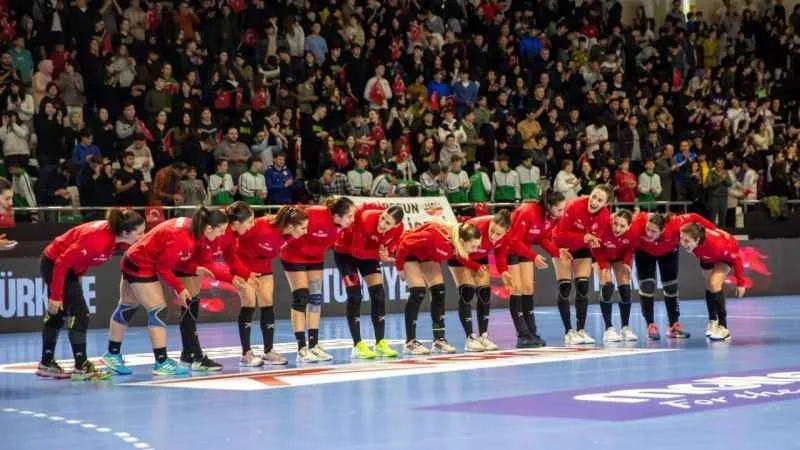 A Milli Kadın Hentbol Takımı'nın Karadağ ve Sırbistan maçları aday kadrosu açıklandı