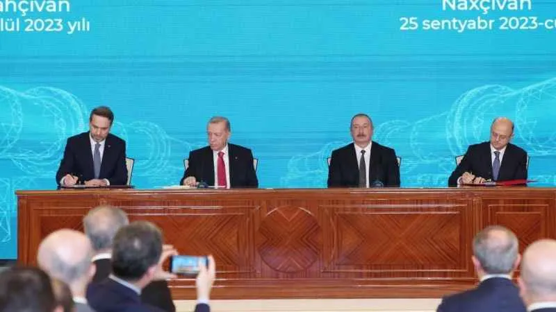 Aliyev: "Karabağ’da yaşayan Ermeni nüfusunun Azerbaycan toplumuna entegrasyon sürecinin başarılı olacağına eminim"