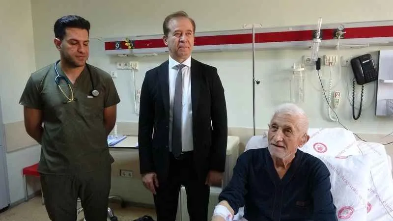 Çalışan kalpte bypass ameliyatı gerçekleştirildi