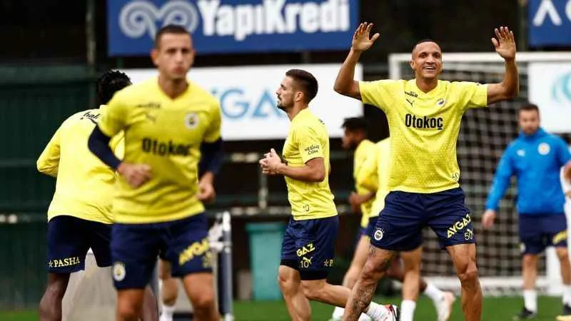 Fenerbahçe, Başakşehir maçı hazırlıklarını tamamladı