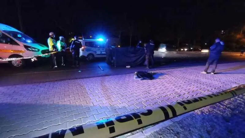 Konya'da motosiklet beton mikserine arkadan çarptı: 1 ölü, 1 yaralı