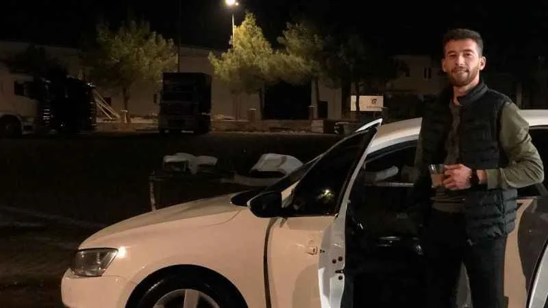 Otomobille ağaça çarpan Yasin Girgin 27 gün sonra hayatını kaybetti