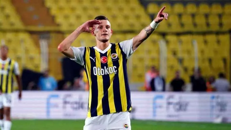 Sebastian Szymanski, 7. golüne ulaştı