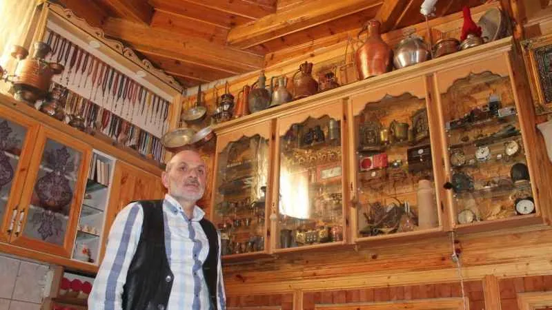 Baba ocağını restore edip kültür evine çevirdi