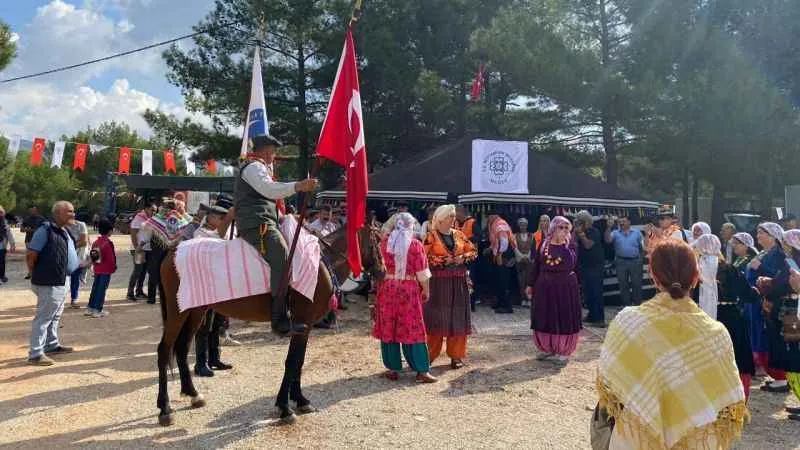 Muğla Yörükleri Düzeyn Yaylası'nda buluştu