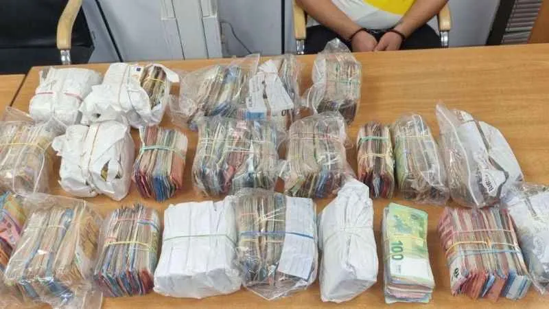 Bulgaristan sınırında 4 milyon lira değerinde para yakalandı