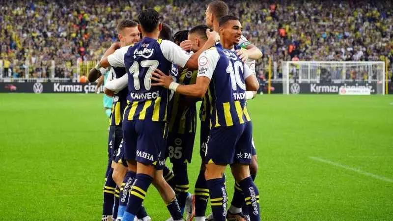 Fenerbahçe hücumda ve savunmada zirvede