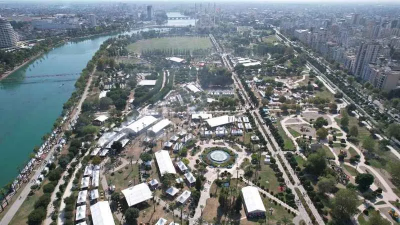 Uluslararası Adana Lezzet Festivali heyecanı sürüyor