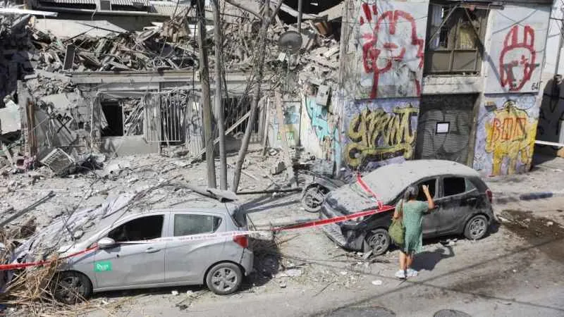 İsrail'de can kaybı 700’e ulaştı