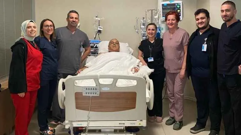 İnekten elde edilen aort kapağı ilk kez bir hastaya nakledildi