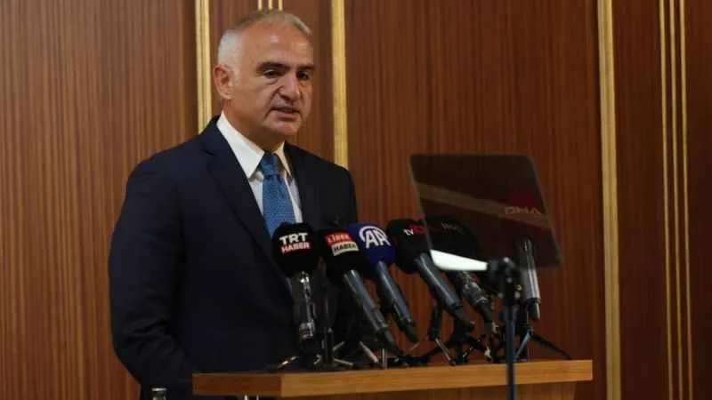 Bakan Ersoy: “Roma dönemine ait 37 parça eserimiz ait olduğu topraklara dönüyor”