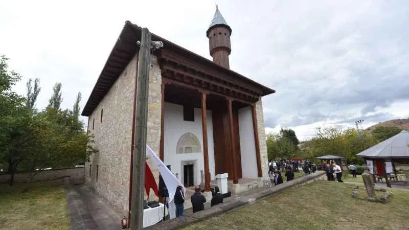 Bakan Ersoy: Mahmut Bey Camii'nde yeni planlamalar yapılacak