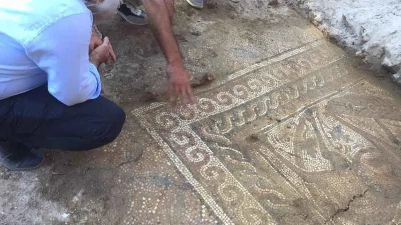 Afşin'de tarihi mozaikler bulundu