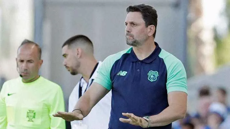 Erol Bulut, Championship'te eylül ayının teknik direktörü adayları arasında