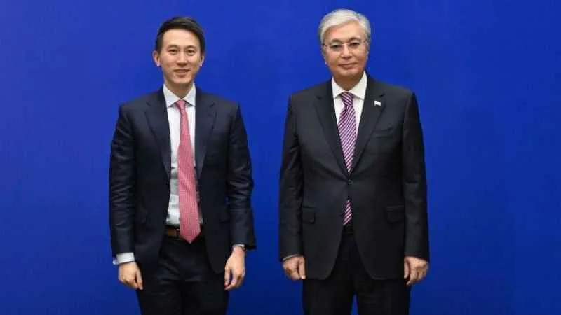 Kazakistan Cumhurbaşkanı Tokayev, TikTok CEO'su Chew ile görüştü