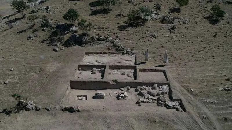 Batman’da 3 bin yıllık nekropol bulundu