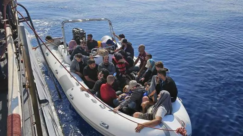 Fethiye’de 26 düzensiz göçmen kurtarıldı