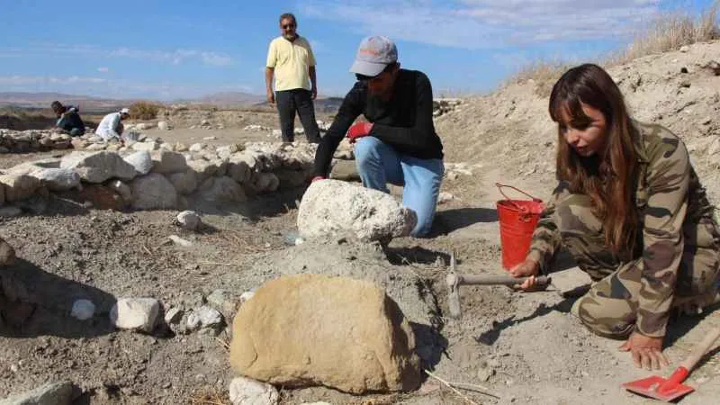 Oluz Höyük’te 2 bin 500 yıllık saray yemeği bulundu