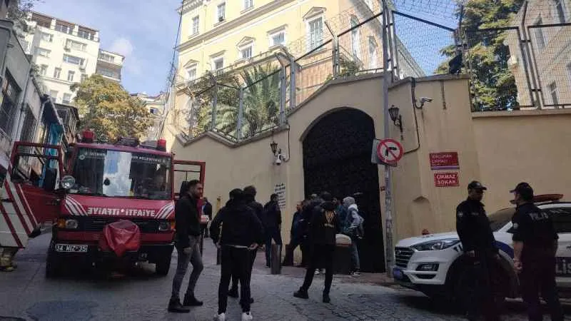 Rusya Başkonsolosluğunda yangın paniği