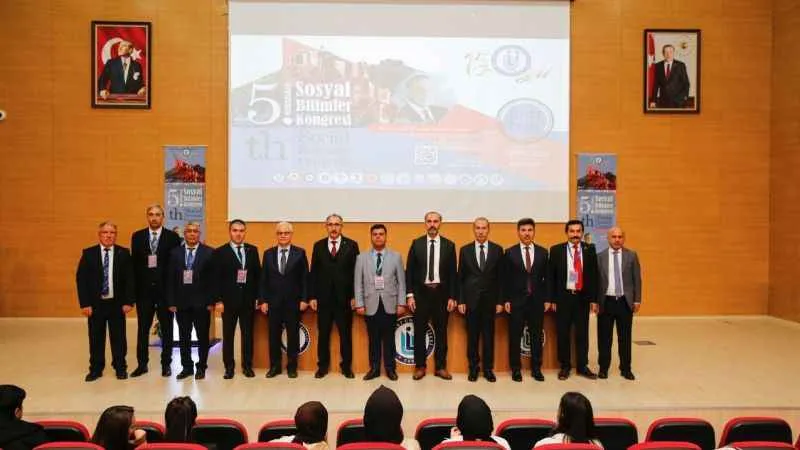 Haydar Aliyev anısına düzenlenen Sosyal Bilimler Kongresi başladı