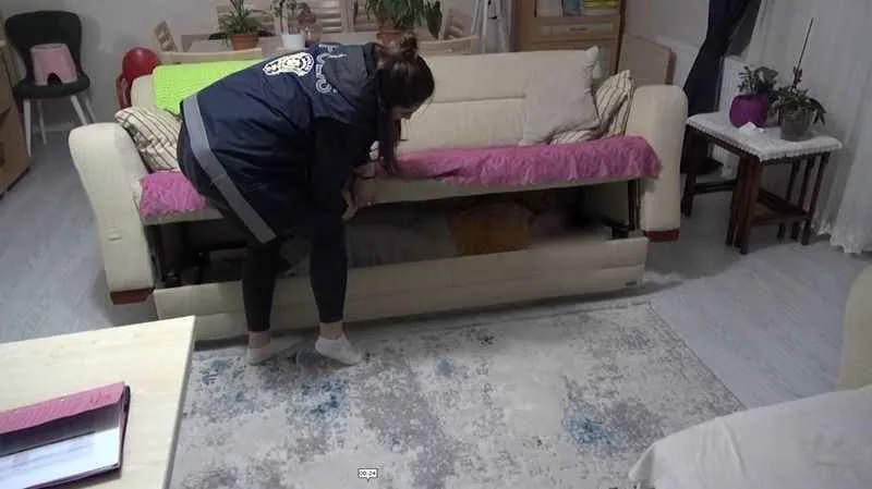 FETÖ’nün hücre evine operasyon: Bölge ablası bazadan çıktı