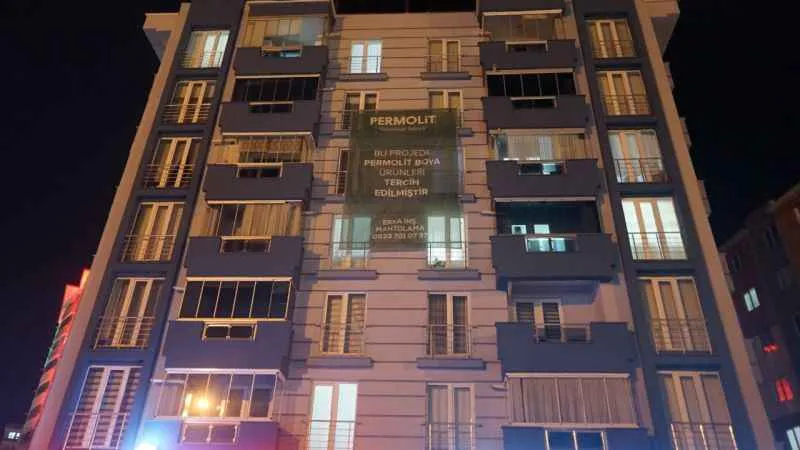 Apartman toplantısında silah ve bıçaklar konuştu: 4 yaralı