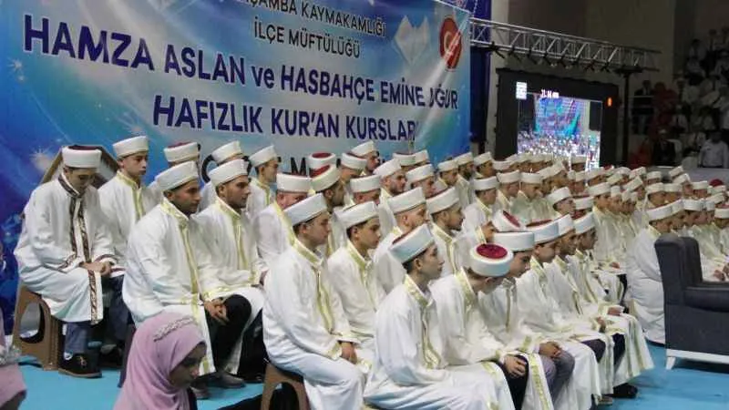 Çarşamba'da 102 Kur'an kursu öğrencisi için icazet töreni düzenlendi