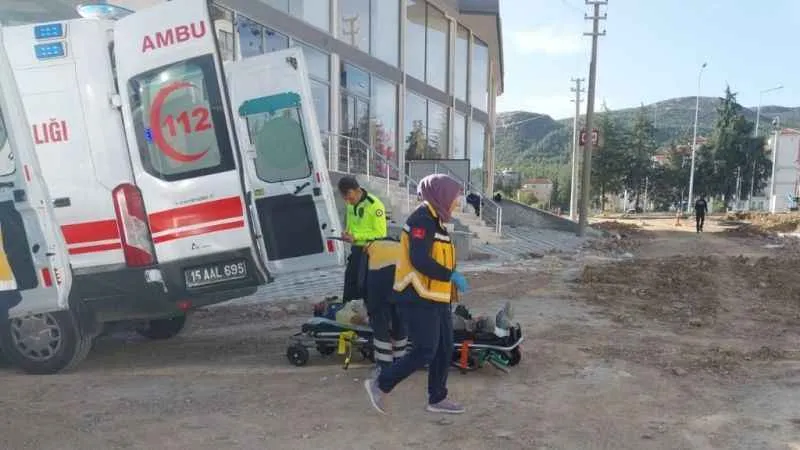 Burdur’da dere ıslah projesinde inşaat alanına düşen 2 işçi yaralandı