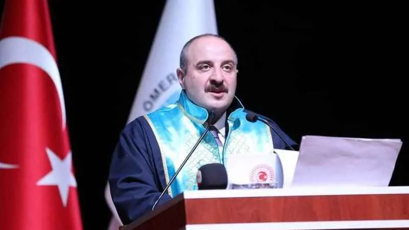 Mustafa Varank: "Üniversitelerde kılık ve kıyafetle uğraşan dönemleri yaşadık"