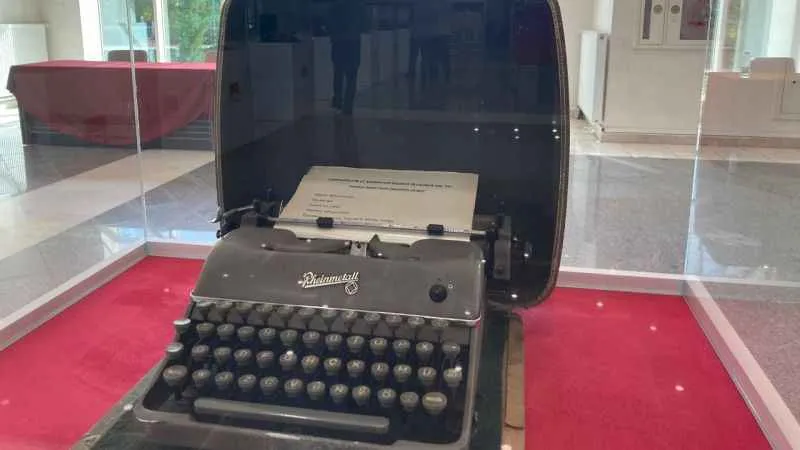 Hacı Bayramı Veli Üniversitesi'nde daktilo koleksiyonu sergisi