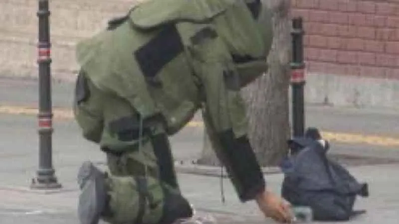 Mardin'de fünye ile patlatılan çanta boş çıktı