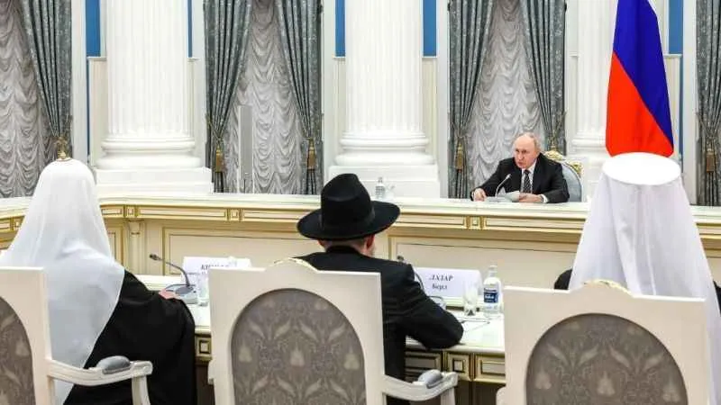 Putin: Filistin ve İsrail iki bağımsız devlet olursa Orta Doğu'ya barış gelir