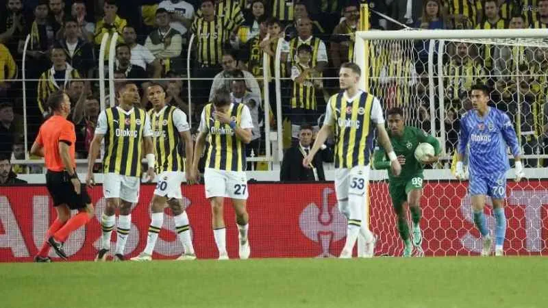 Fenerbahçe, Avrupa kupalarında grup aşamasında ilk kez ilk 3 maçını kazanmayı başardı