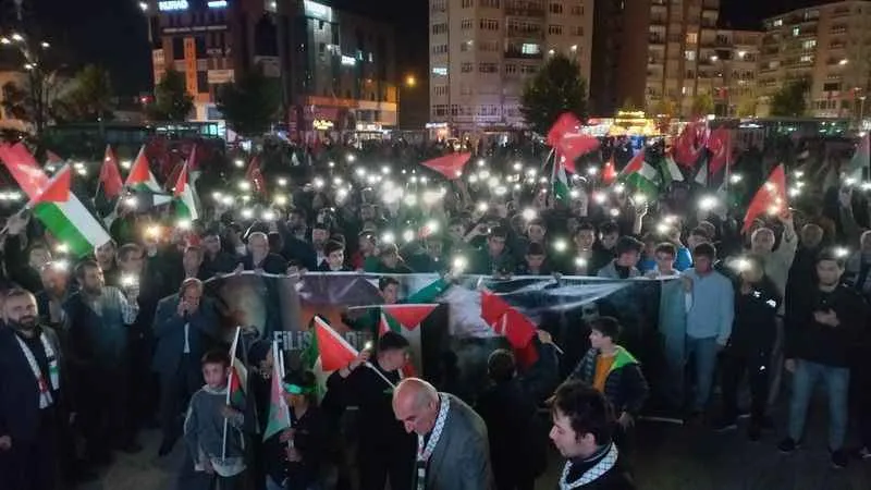 Kırşehir'de İsrail'in Gazze'ye saldırıları düzenlenen yürüyüşle protesto edildi