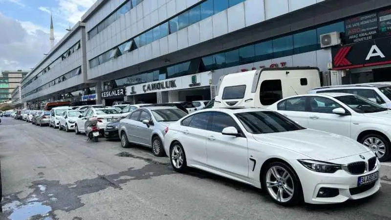 İkinci el otomobil piyasası kontak kapattı