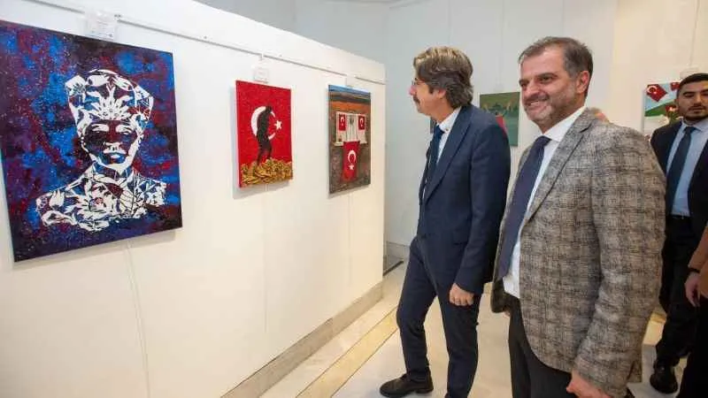 Bursa'da Cumhuriyet'in 100. yılına özel sergiler kapılarını açtı